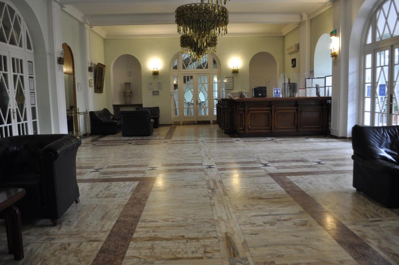 Hotel Triumf Βουκουρέστι Εξωτερικό φωτογραφία