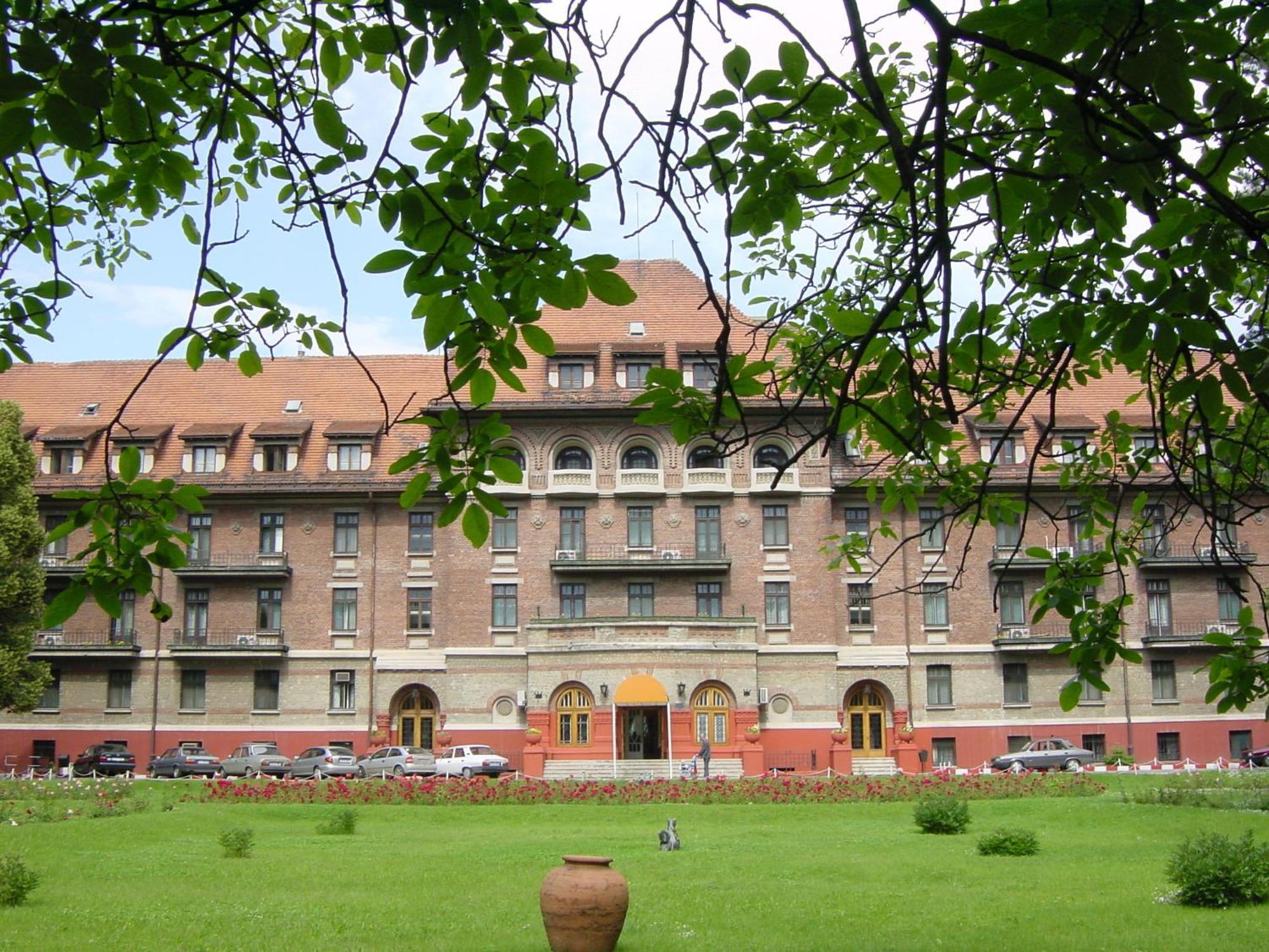 Hotel Triumf Βουκουρέστι Εξωτερικό φωτογραφία